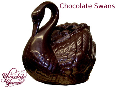 Display our truffles and chocolates as an elegant centerpiece. Swans always impress, whether as gifts or for guests.